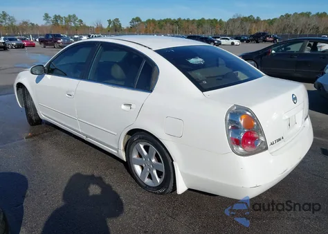 2002 Nissan Altima 2.5 Sl из США, поврежденный, VIN 1N4AL11E72C281510